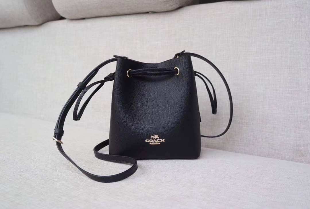 COACH LENA CROSSBODY LENA CROSSBODY (แอดไลน์ก่อนสั่งซื้อ)