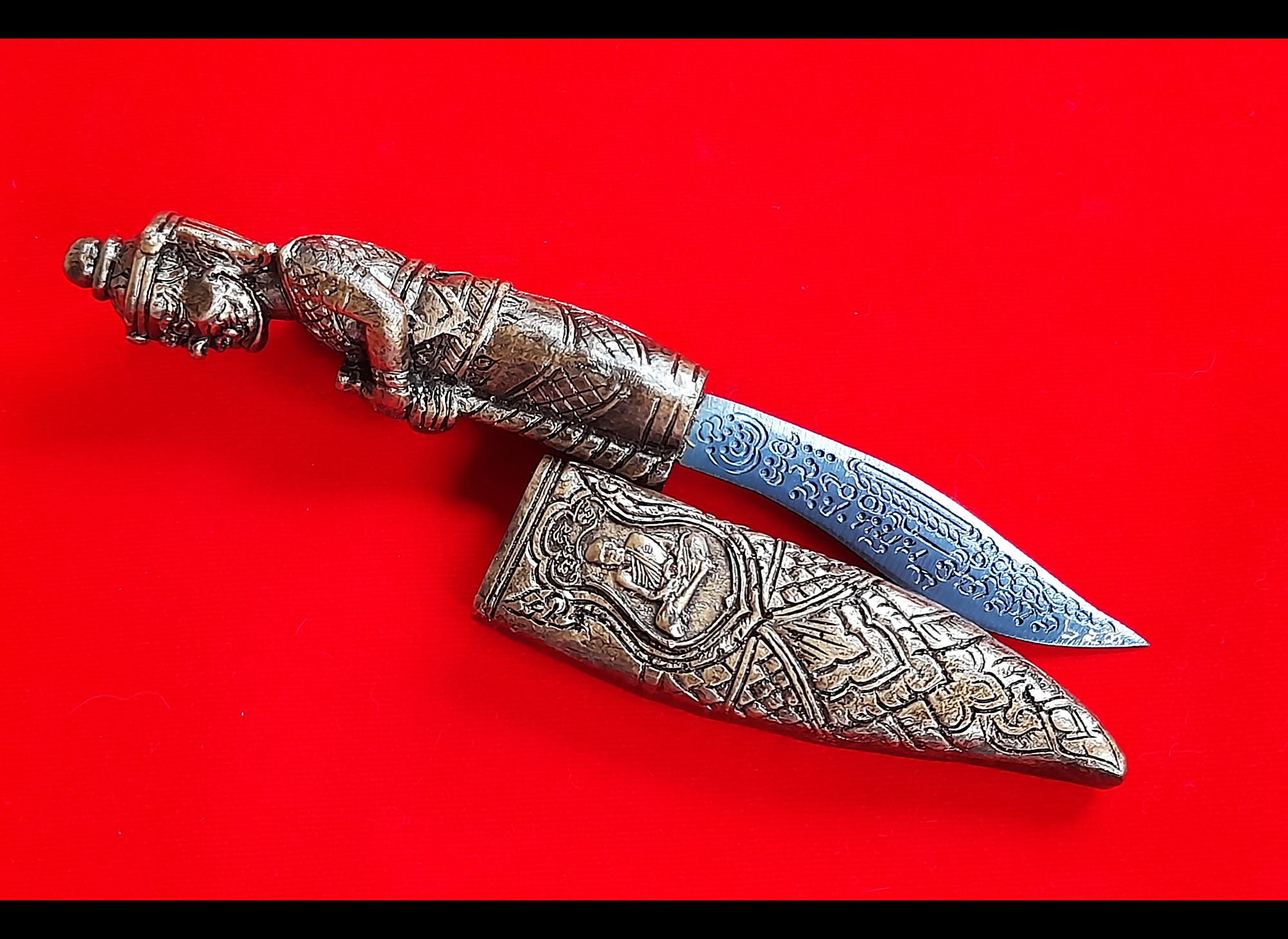 มีดหมอ เหล็กน้ำพี้ หัวด้าม-ท้าวเวสสุวรรณ (ปลอกและด้ามทำจากผงเหล็กน้ำพี้ผสมเลซิล) สร้าง999เล่ม ปี2562 #รับประกันแท้ - หลวงปู่หมุน วัดบ้านจาน