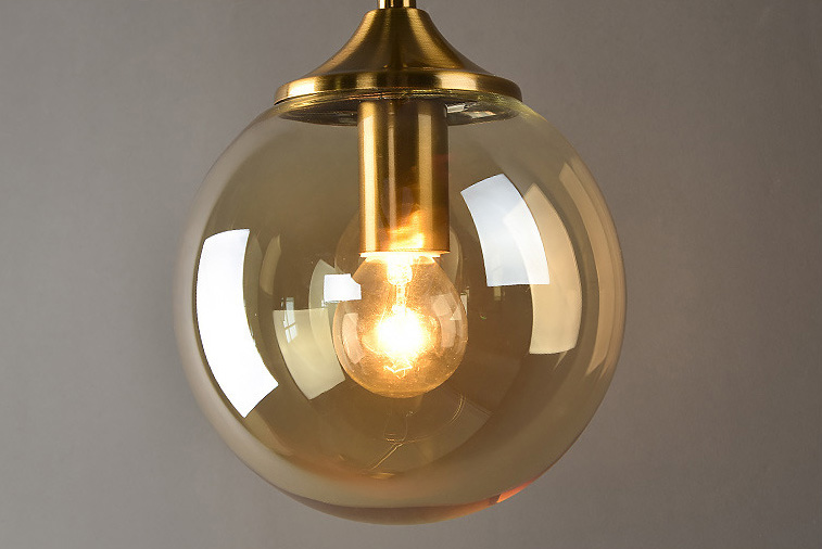 โคมไฟติดผนังภายในสไตล์โมเดิร์นตัวโคมสีทองก้านยาว [GW-E14]