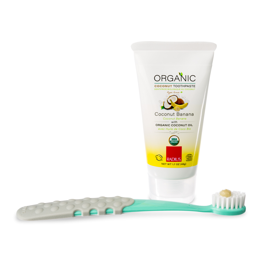 ยาสีฟันจากน้ำมันมะพร้าวปลอดสารพิษสำหรับเด็ก RADIUS Organic Coconut Oil with Organic Chamomile Flower - Coconut Banana (48g)