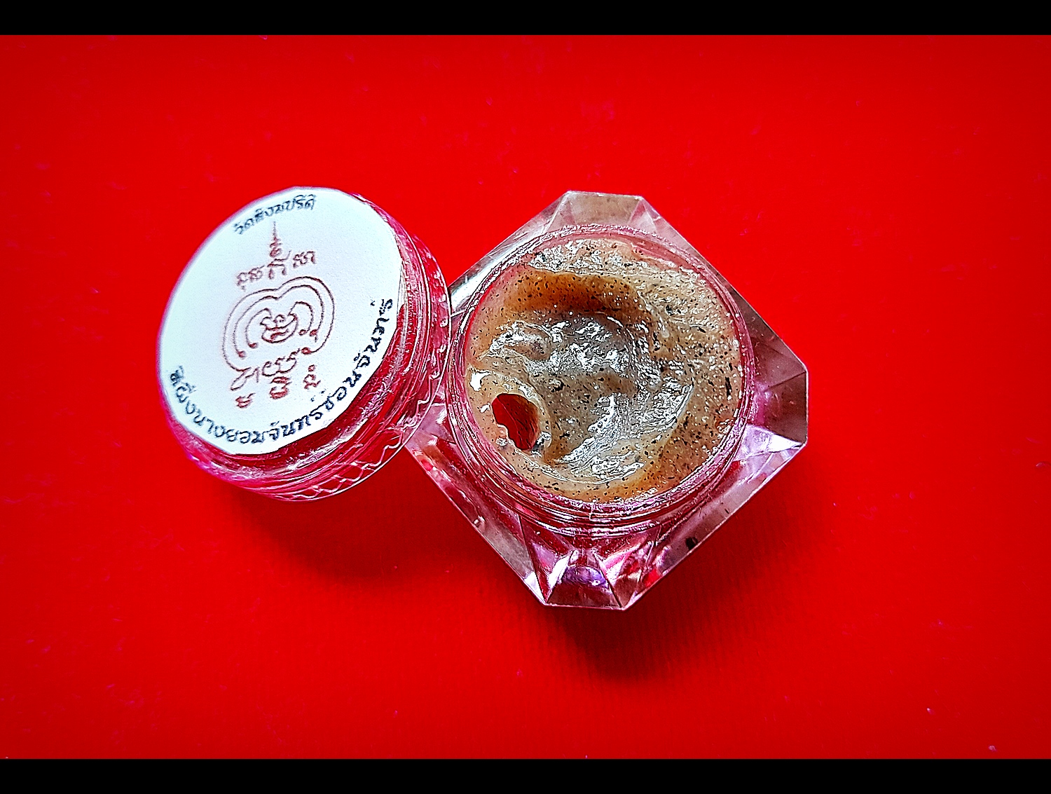 สีผึ้งนางยอม จันทร์ซ้อนจันทร์ ปี2564 #รับประกันแท้ (สีผึ้ง, ค้าขาย, เจรจางานธุรกิจ, จีบสาว, เมตตา, เสน่ห์ ตามแต่ลักษณะความตั้งใจหรืออฐิษฐาน) #ไม่มีพิษไม่มีภัย