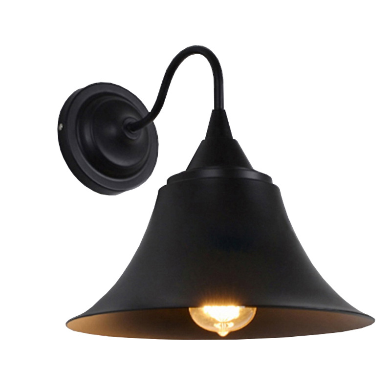 โคมไฟติดผนังเหล็กก้านทรงโค้งสไตล์วินเทจสีดำ [RYD022-X2]