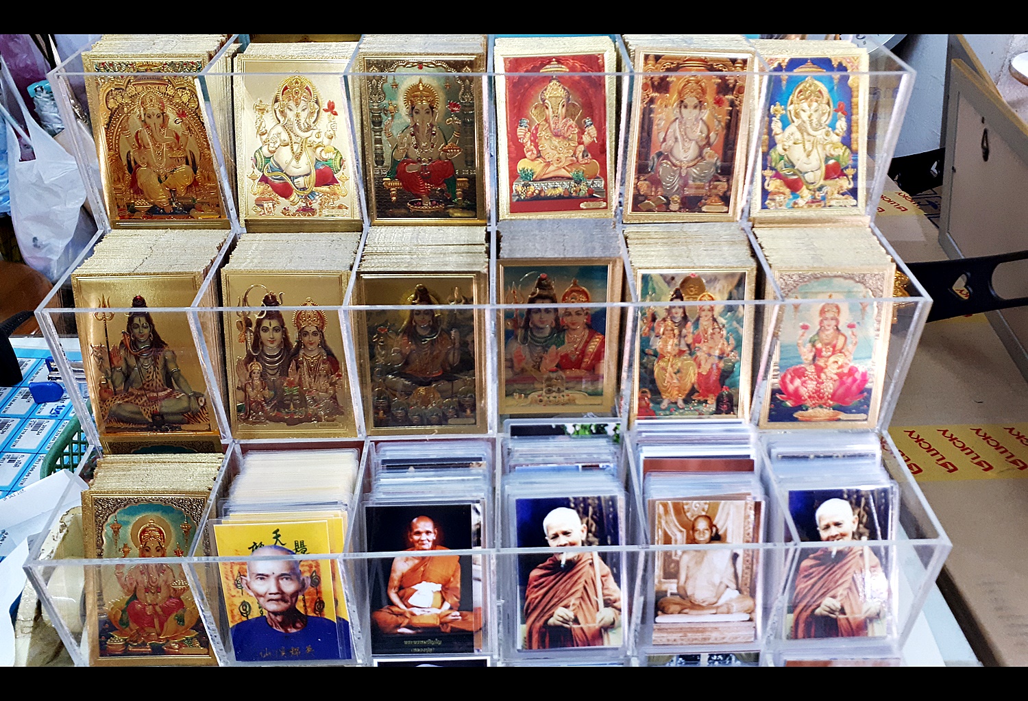 รูปภาพ แผ่นทอง กันน้ำ ลงลายพระพิฆเนศ แผ่นเล็ก ขนาดนามบัตร ( ขายปลีก ขายส่ง )