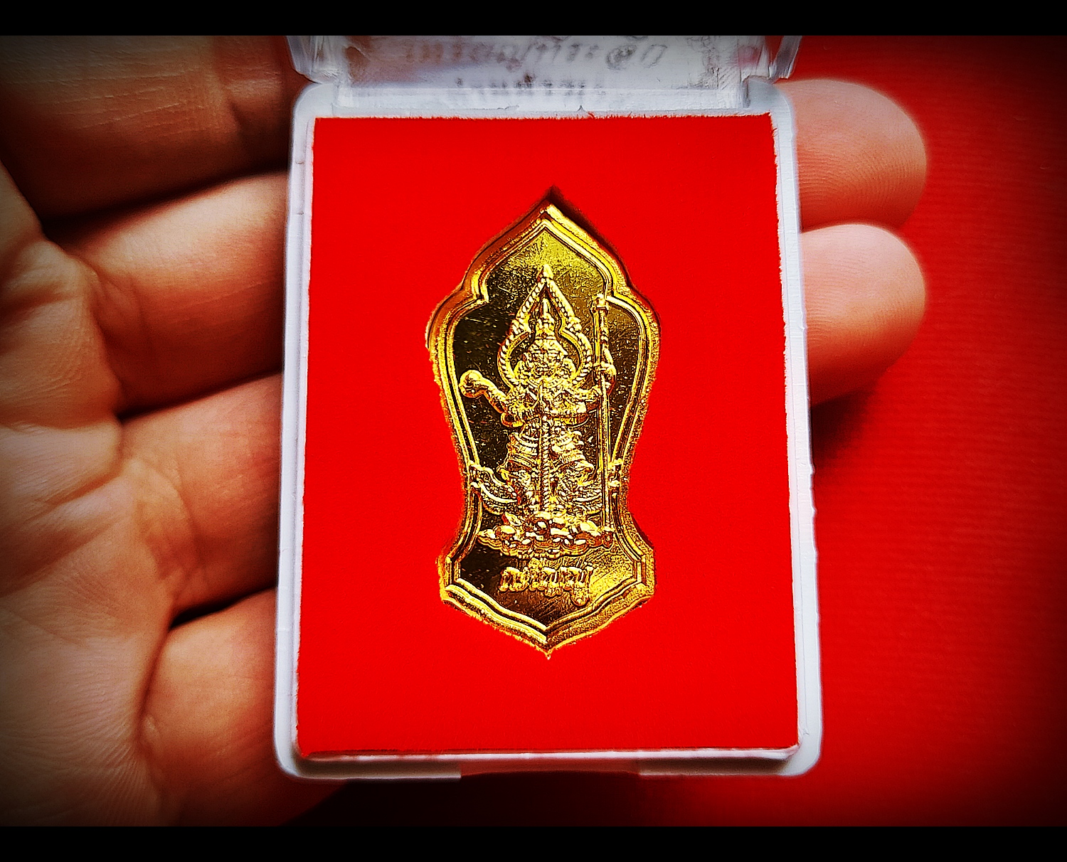 เหรียญท้าวเวสสุวรรณ 6กร เนื้อชุบทอง รุ่นกตัญญู (รุ่นแรก) ปี2563 #รับประกันแท้