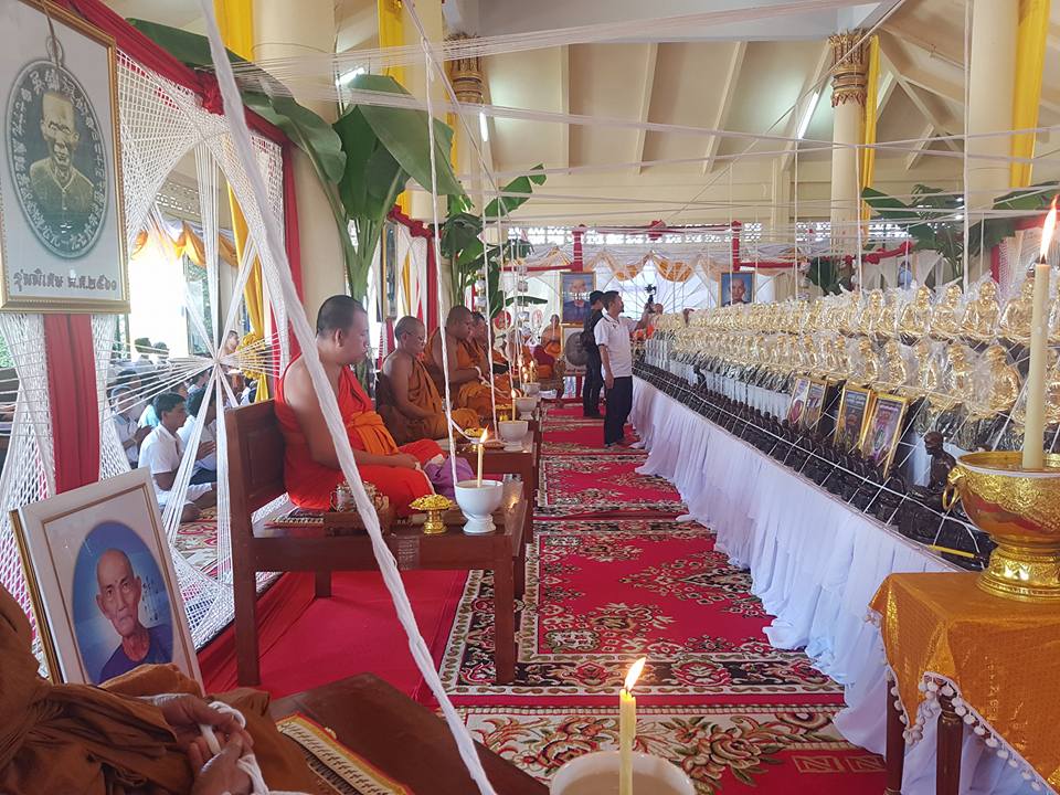 เซียนแปะโรงสี วัดศาลเจ้า รุ่นเศรษฐีสมปรารถนา ขนาดบูชา 9นิ้ว ฐานมังกร เนื้อโลหะรมดำ