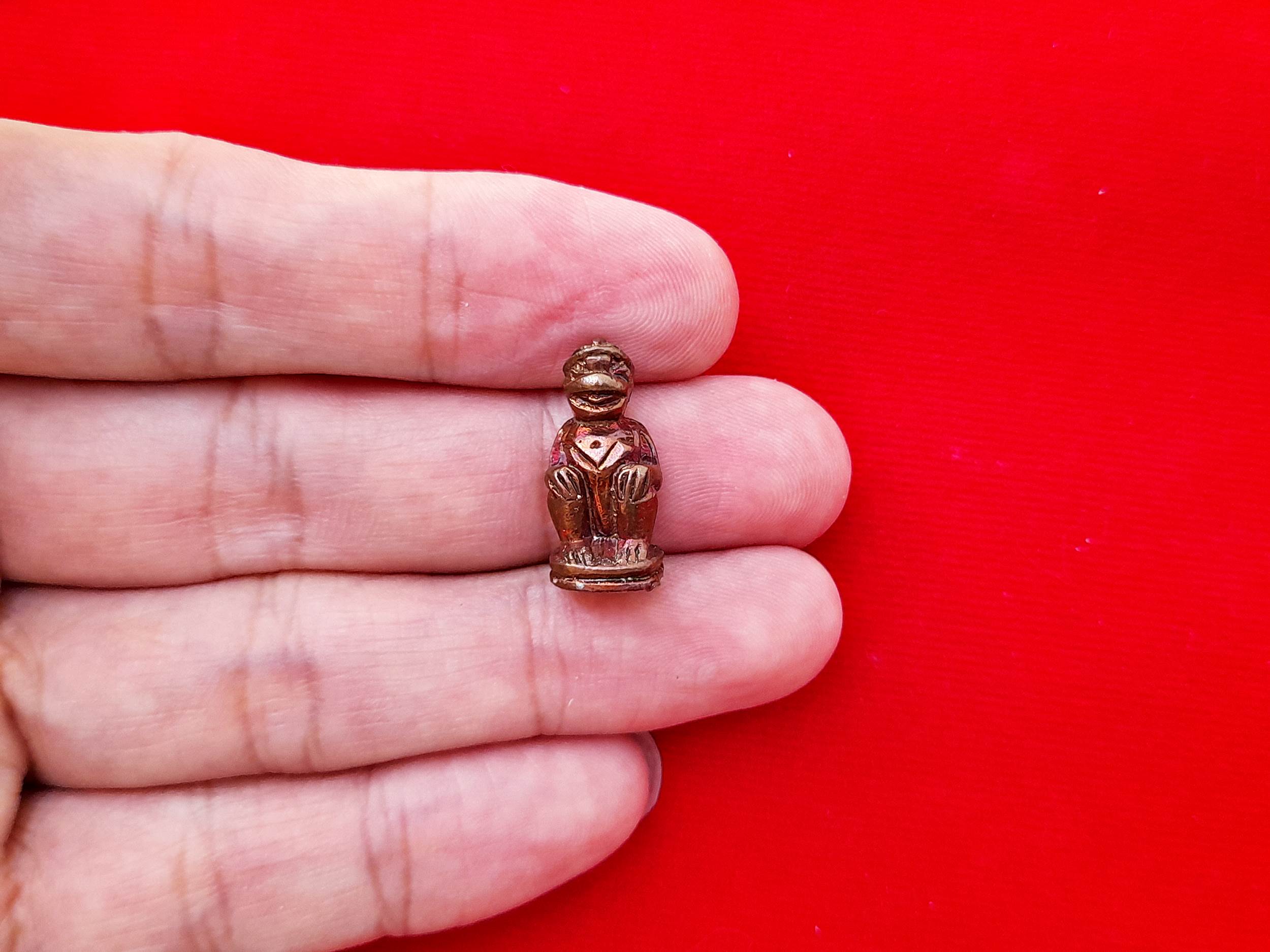 หนุมาน ตัวเล็ก เนื้อเหล็กไหล สุริยันราชา ฐานอุดบรรจุมวลสารและปรอท(แรง เร็ว ว่องไว หนุนดวง เสน่ห์) ปี2565 #รับประกันแท้