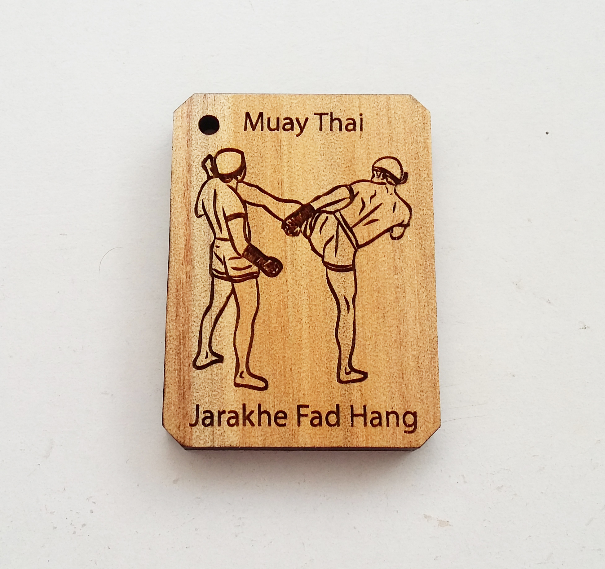 พวงกุญแจไม้แกะสลัก แม่ไม้มวยไทย-จระเข้ฟาดหาง