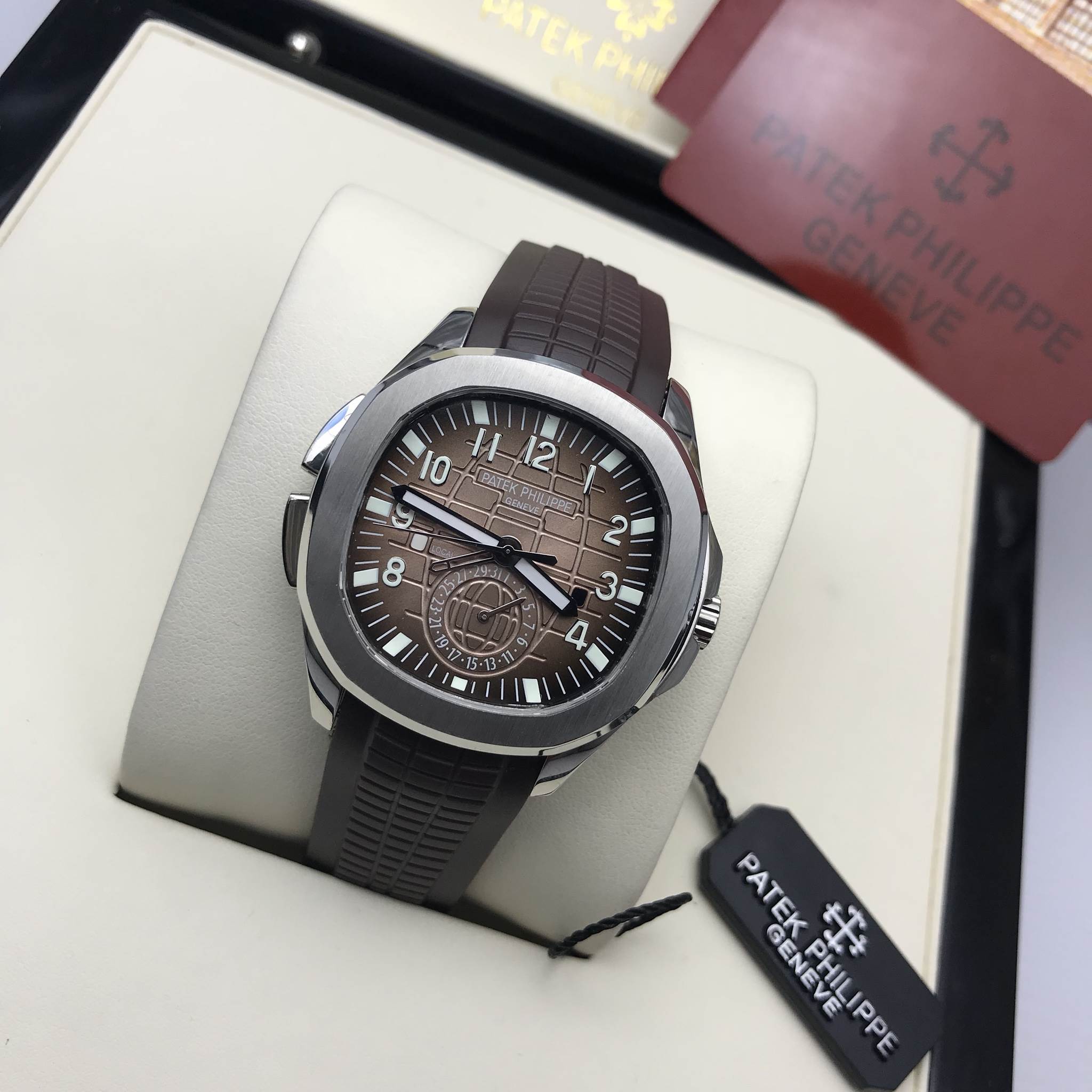 นาฬิกา Patek Philippe Aquanaut Travel Time Reference 5164R ขอบเงิน