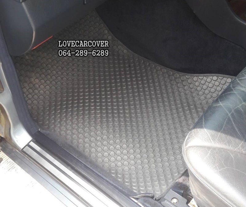 ผ้ายางปูพื้นรถยนต์ Benz E300 W124