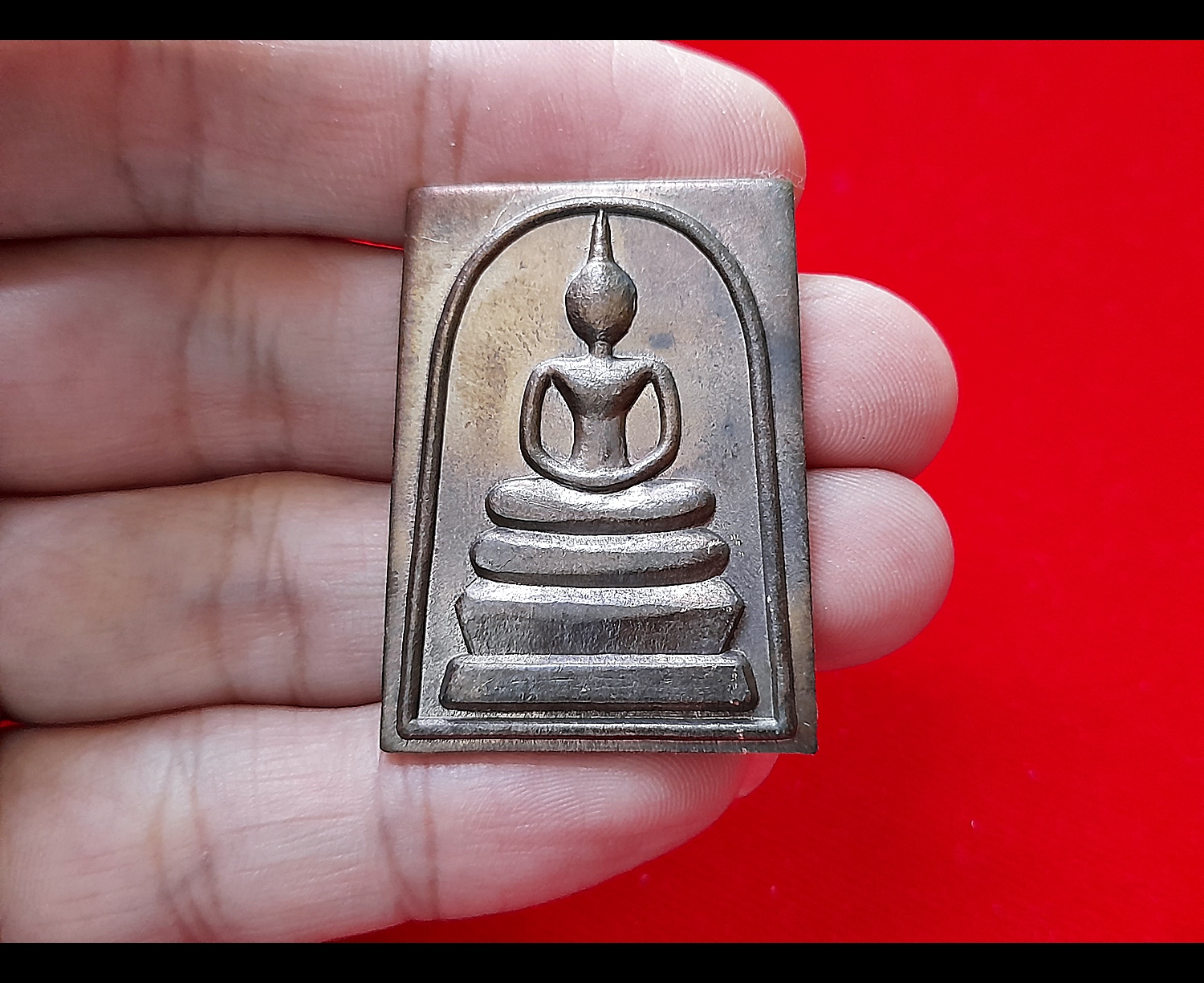 พระสมเด็จ หลัง ยันต์มงกุฎพระพุทธเจ้า เนื้อนวะโลหะ(มีส่วนผสมของทองคำ) (จัดสร้าง789องค์) ปี2564 #รับประกันแท้ - หลวงพ่อบ๊ะ วัดโพธิ์ลังกา