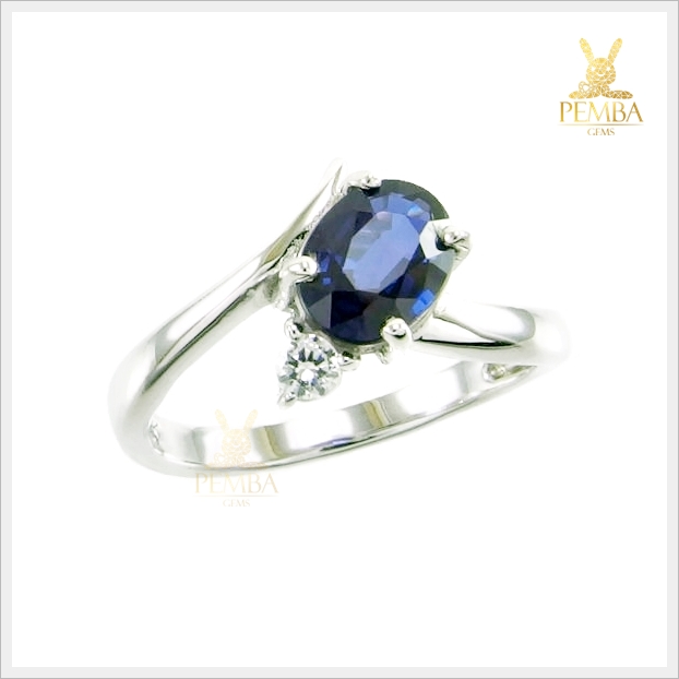 แหวนไพลินแท้ เงินแท้ชุบทองคำขาว เพิ่มเสน่ห์น่าหลงใหล แหวนพลอยแท้