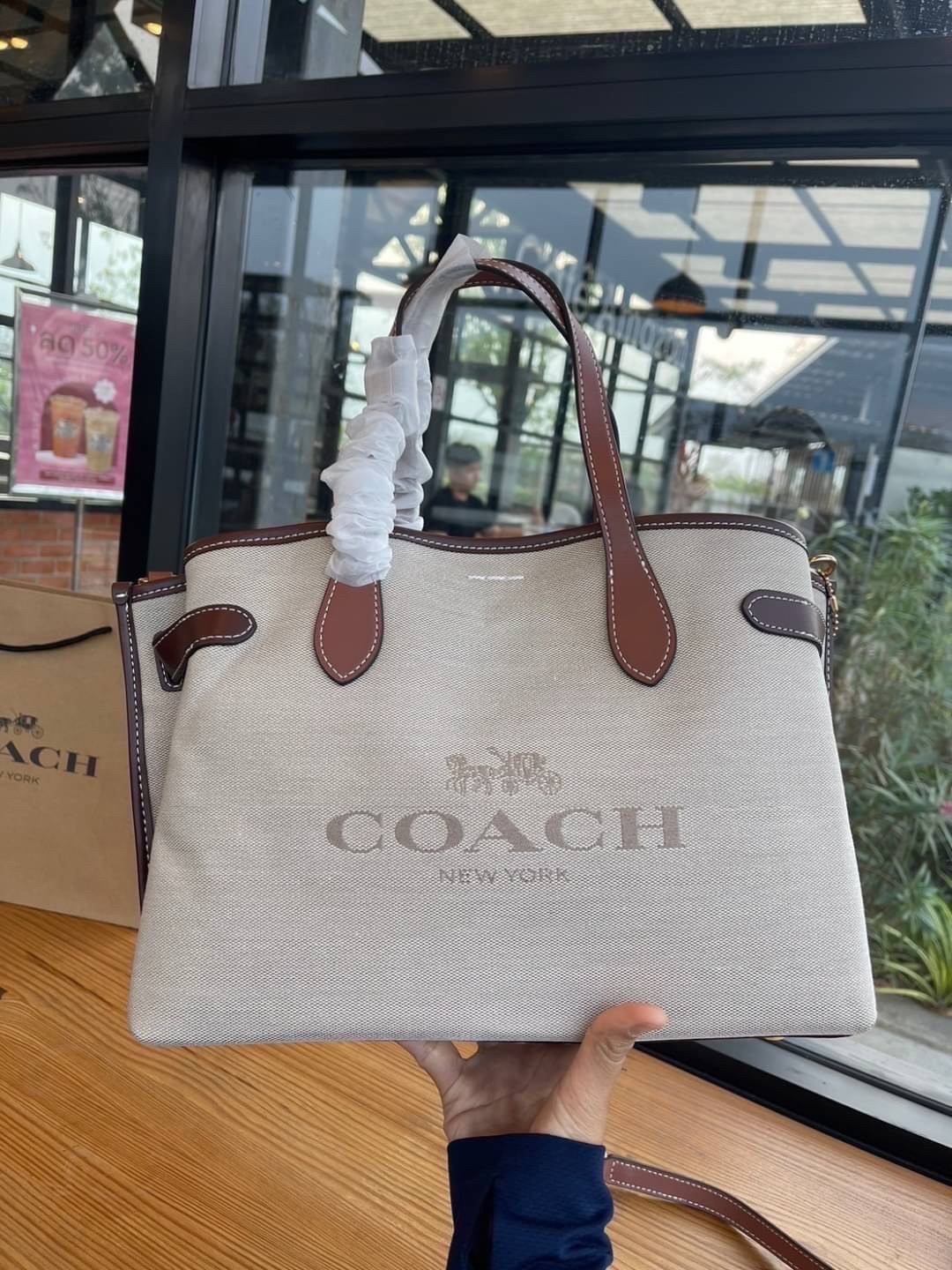 Coach HANNA series carryall (แอดไลน์ก่อนสั่งซื้อ)