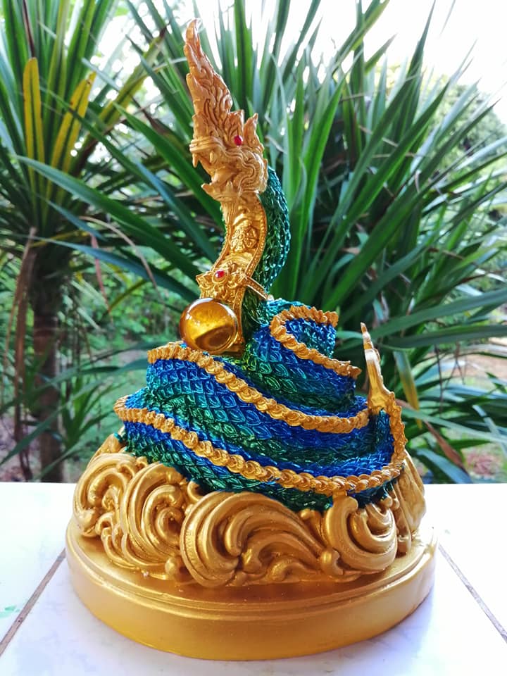 รูปหล่อ พญานาค พญามุจลินท์นาคราช พร้อมลูกแก้ว (งานหล่อเรซิ่นคุณภาพเกรดA) (สูง10.9 ฐานกว้าง7.5 นน.2.5กก) (ขายปลีก ขายส่ง)