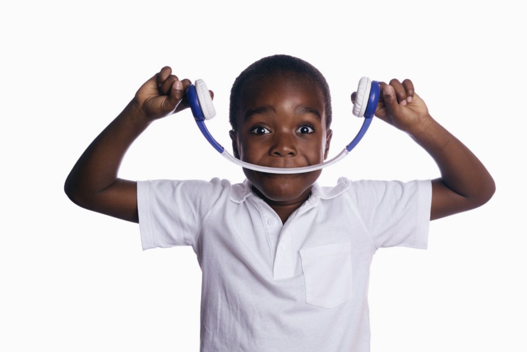 หูฟังควบคุมระดับเสียงสำหรับเด็ก BuddyPhones Volume-Limiting Headphones for Kids - InFlight (Green)