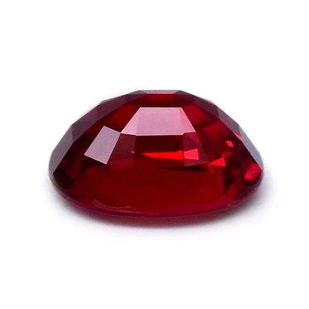 Natural Ruby พลอยทับทิบ เกรดสวย รูปไข่ หนัก 2.25 กะรัต สีแดงสวย สีTOP สีเข้ม ไม่ติดดำหรือไม่ติดส้ม ของจริงสีสวยกว่าในรูปค่ะ ความสะอาดมองตาเปล่าสะอาด