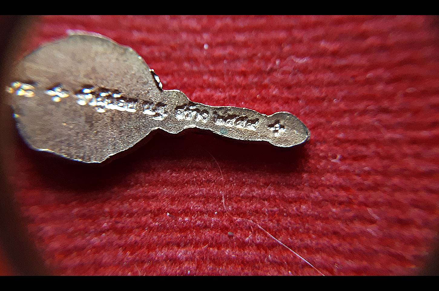 พระขรรค์ จักราวุธกำราบมาร มหาสะท้อน (ขนาดเล็ก) เนื้อทองแดงรวมมหาชนวน ปี2559