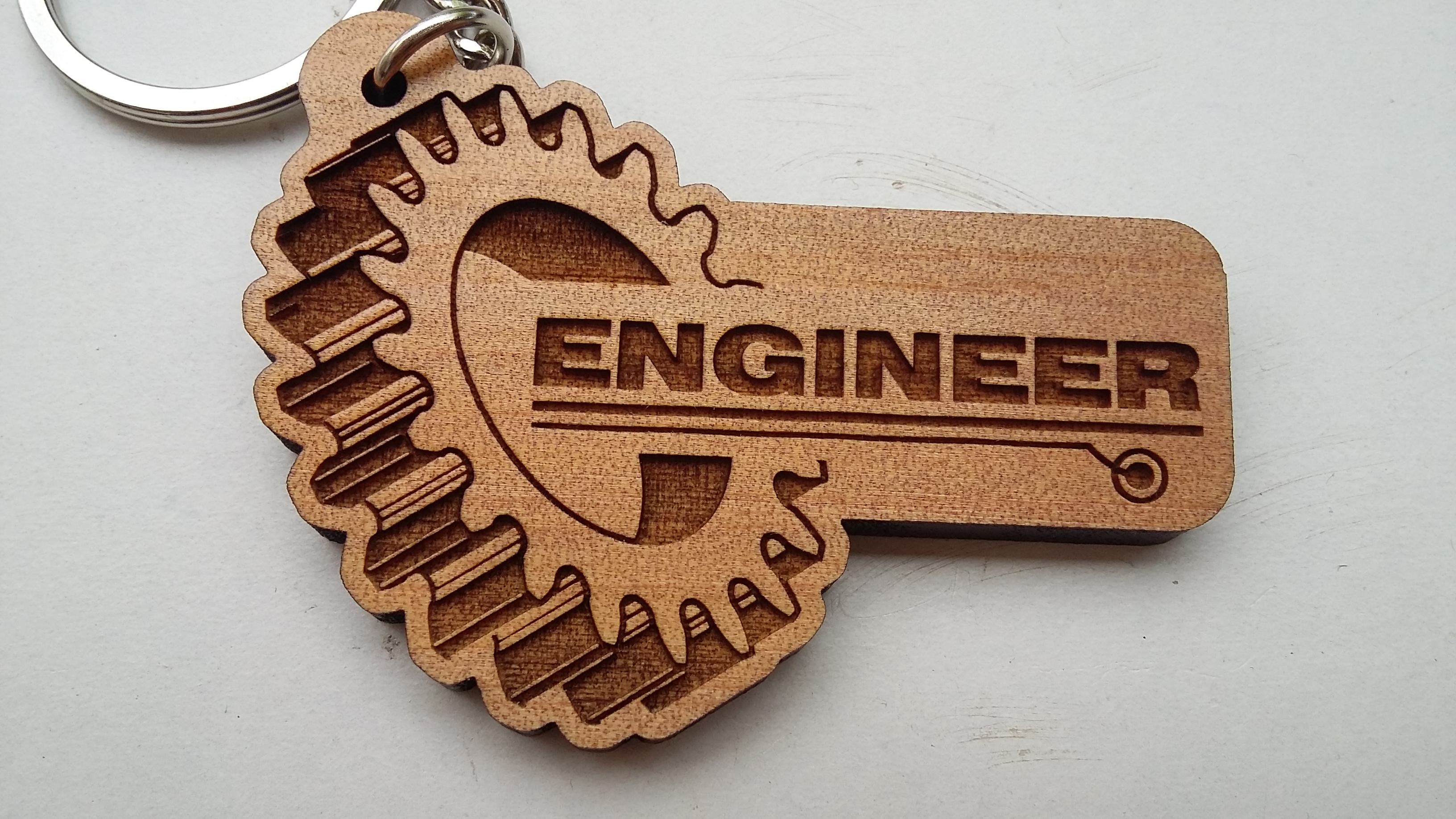 พวงกุญแจไม้ รูปเฟืองเกียร์