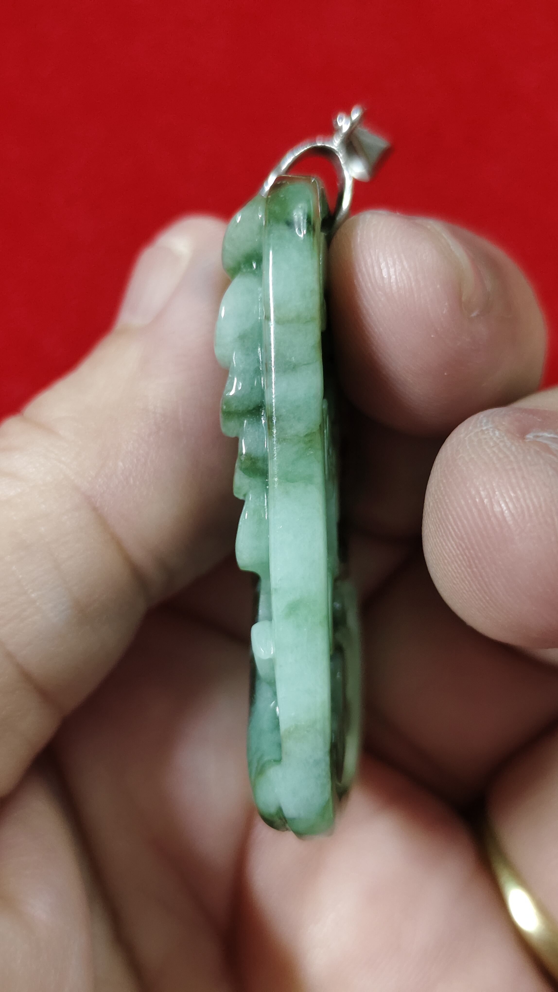 #จี้หยกพม่าแกะสลัก รหัสC-029