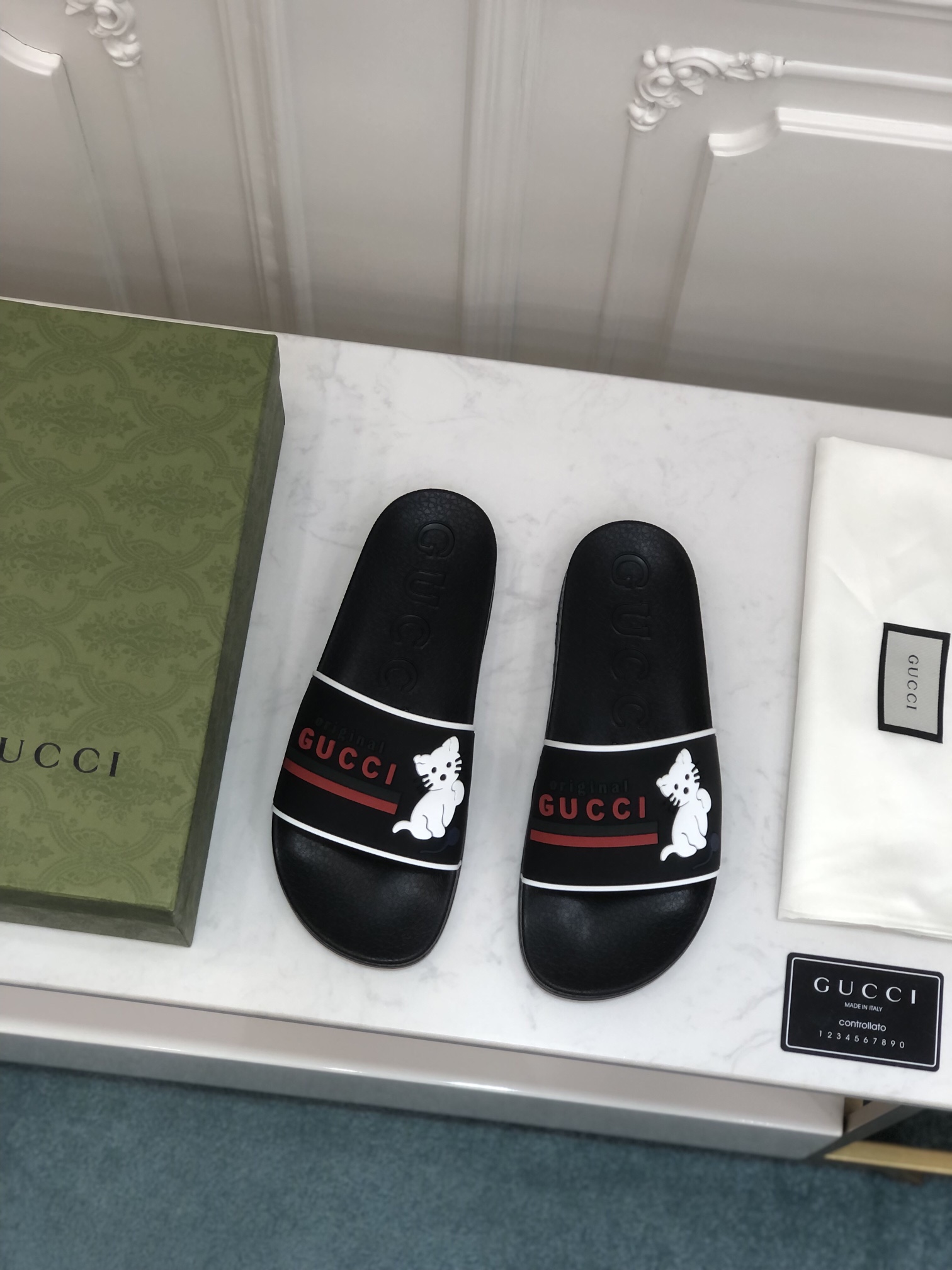 รองเท้าแตะ gc men slippers ชาย 38-45 แบบอีกเยอะกดดูด้านใน