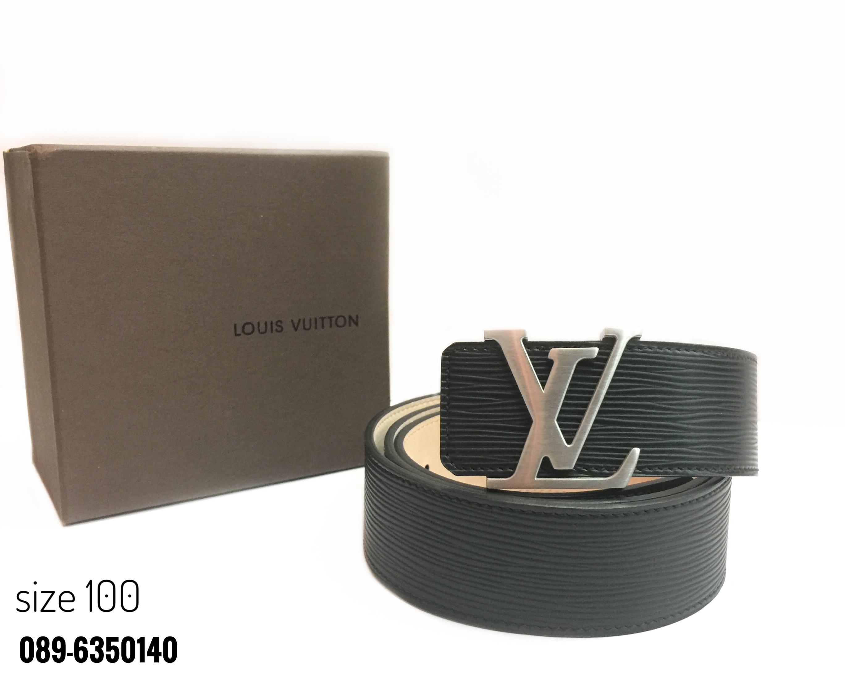 LOUIS VUITTON Initiales 30mm. Epi