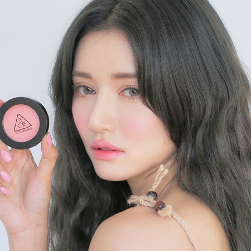 (Clearance Exp 08/20) 3CE Red Recipe Face Blush # Love Filter บลัชออนที่ทำให้ใบหน้าดูมีสีสัน