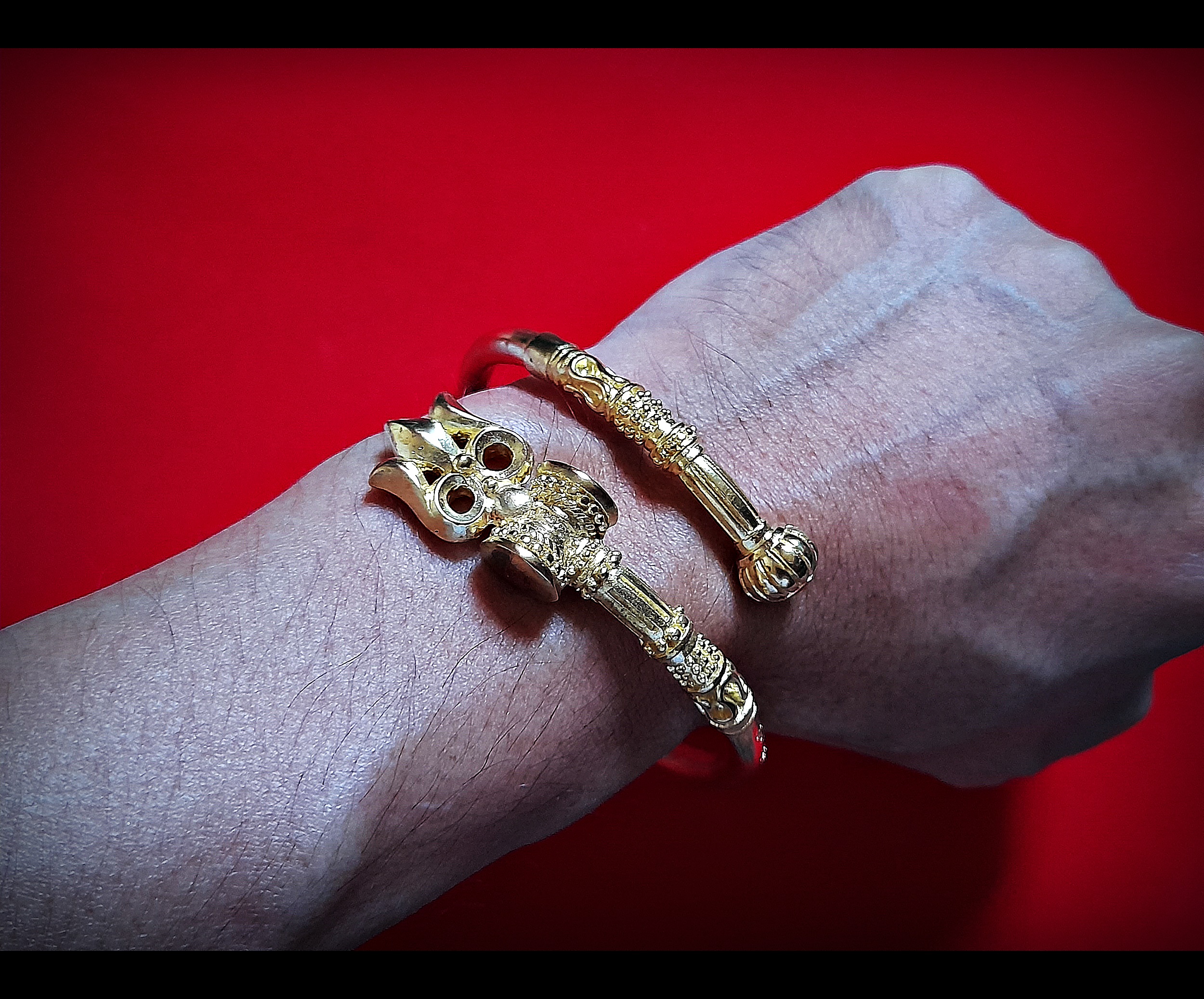 กำไล ข้อมือ ตรีศูล พระศิวะ (ขนาดฟรีไซด์ ปรับขนาดได้) เนื้อทองเหลือง