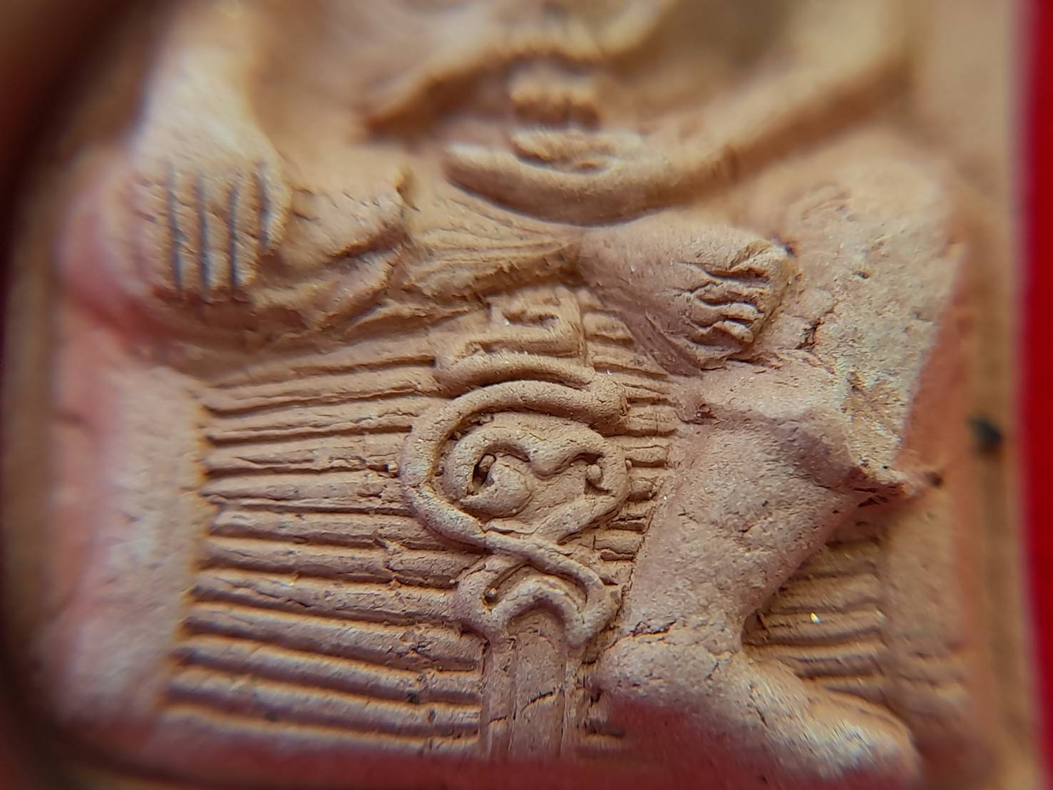 ปู่ฤาษีนารอด นั่งกลองตะโพน หลังยันต์พระพุทธเจ้าห้าพระองค์ เนื้อดินเผ่า(9ตะโพน) ปี2558 #รับประกันแท้ - (หลวงพ่อใจ วัดพระยาญาติ จ.สมุทรสงคราม ปลุกเสก)