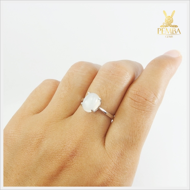 แหวนมูนสโตน สีขาวนวล เงินแท้ ชุบทองคำขาว