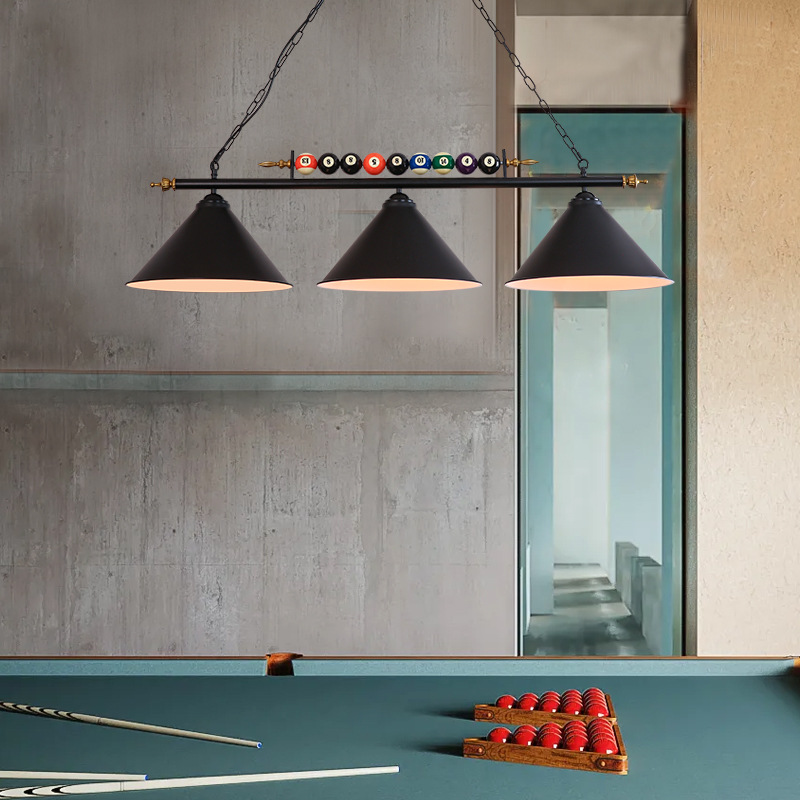 โคมไฟระย้าสไตล์วินเทจอเมริกันไฟ 3 ดวง ยาว 1.2 เมตร โป๊ะโคมทรงกรวยตกแต่งด้วยลูกบิลเลียด [BIC-230901]