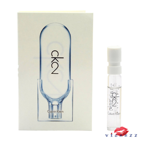 (Tester) Calvin Klein CK2 EDT 1.2mL น้ำหอม Gender-free สามารถใช้ได้ทั้งผู้หญิงและผู้ชาย ซึ่งได้ผสมผสานกลิ่นหอมจาก 2 ขั้ว ที่มีความแตกต่างแต่สามารถเข้ากันได้อย่างลงตัว โดยมอบกลิ่นหอมที่ให้ความรู้สึกอบอุ่นอย่าง Wasabi (วาซาบิ) และ Wet Cobblestone หลอมรวมเข้