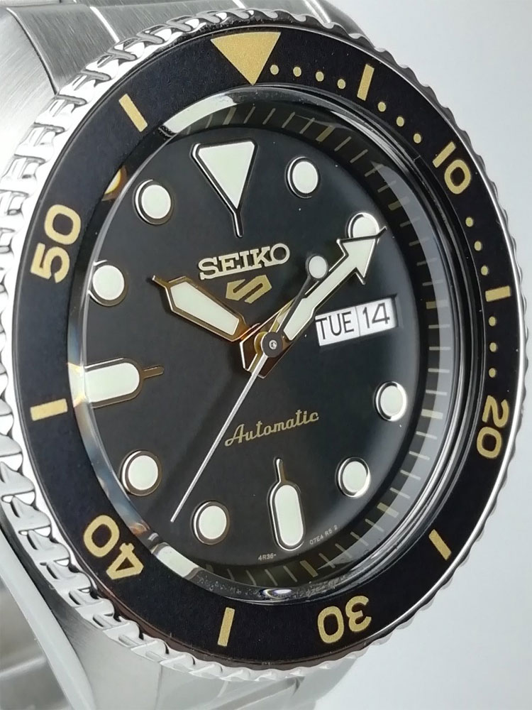 Karnvera Shop นาฬิกาข้อมือผู้ชาย Seiko Men's Analogue Automatic Watch Seiko 5 Sports SRPD57K1