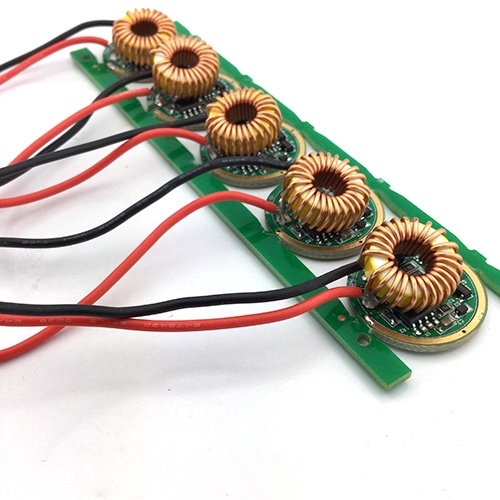 วงจรขับหลอด LED XM-L , XM-L2 8.25W 3V-8.4V 2500mA 5-Mode LED Driver Circuit Board , Diameter 22mm (ชิ้นละ)