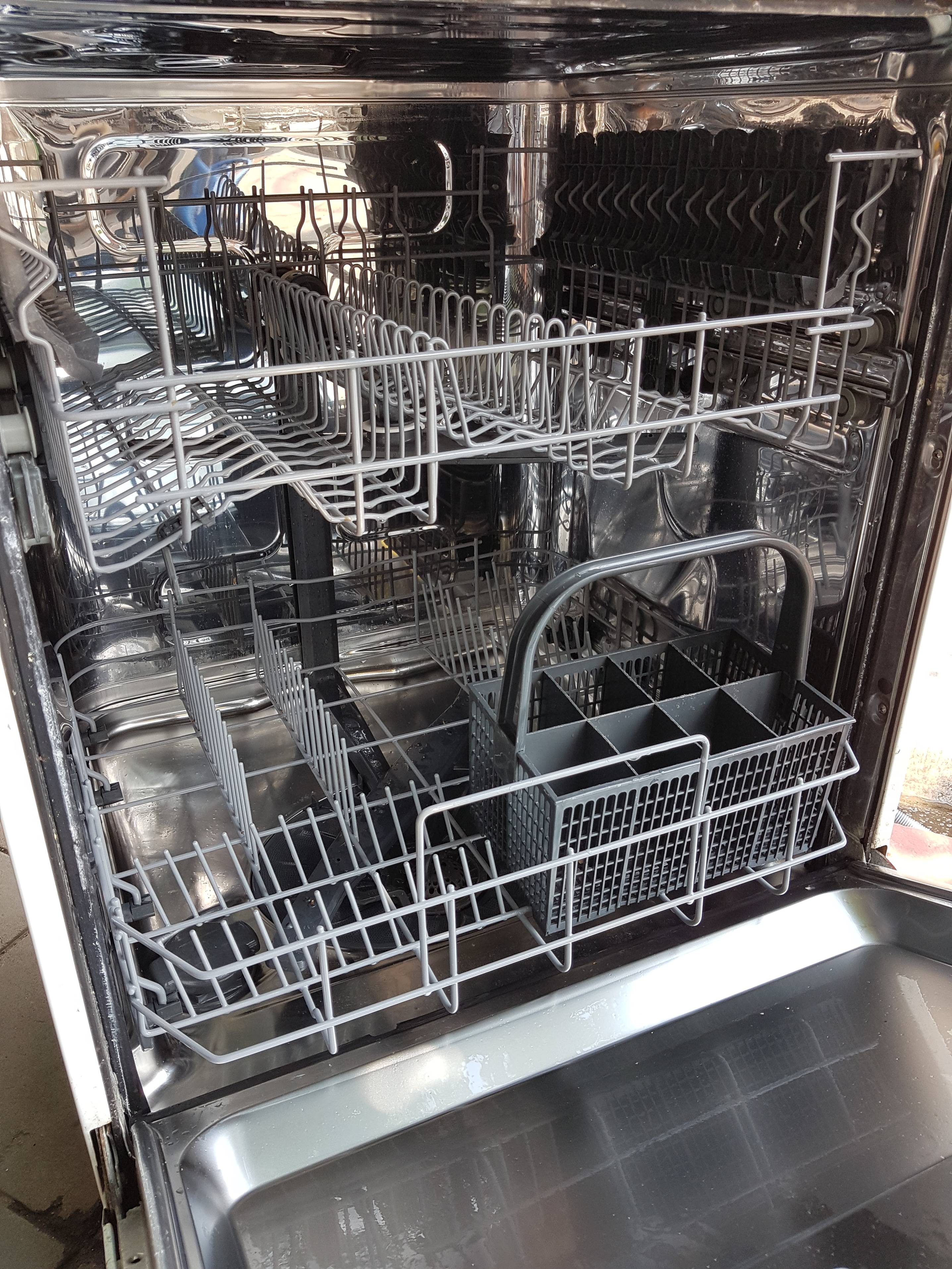 เครื่องล้างจาน electrolux