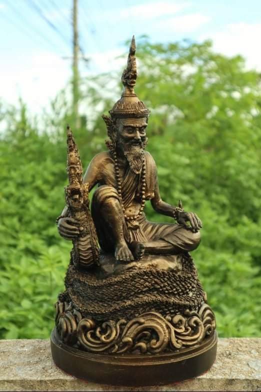 รูปหล่อ ปู่ฤาษีภุชงค์นาคราช (ปู่ฤาษีครูสายพญานาค) เนื้อเรซิ่น แต่งผิวสีเก่าโบราณ (ขนาด ความสูง14นิ้ว ฐานกว้าง7.5นิ้ว)