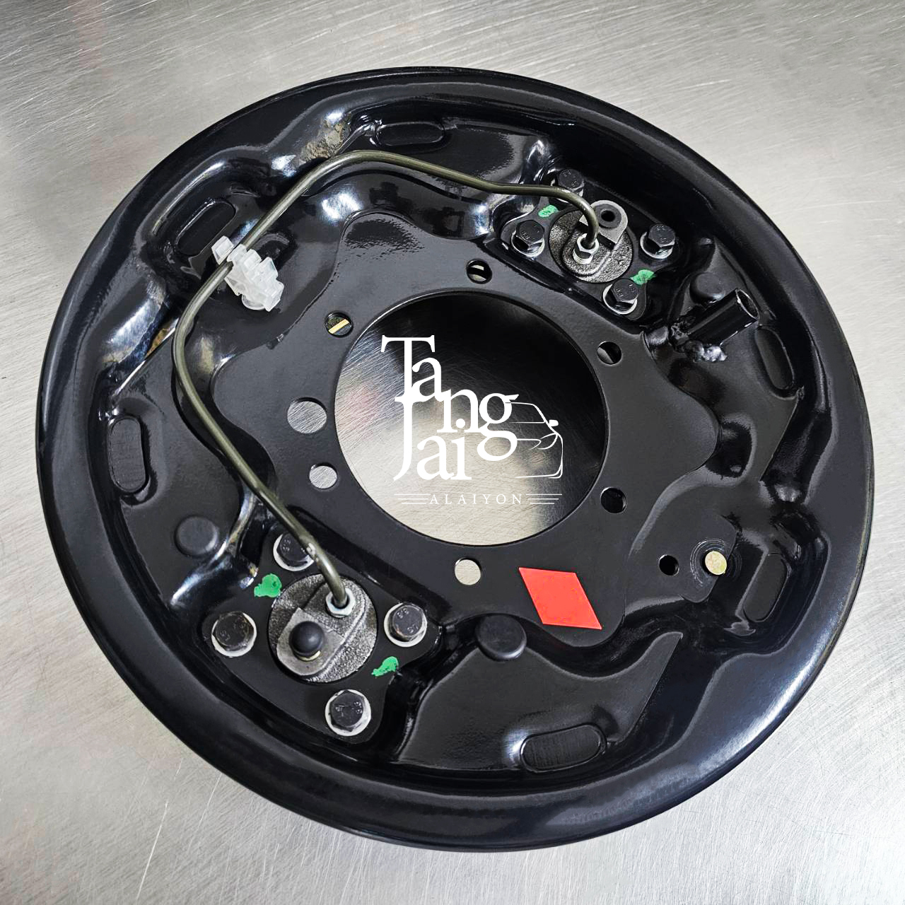 ชุดแผงเบรค (มีเบรคมือ) ISUZU D-MAX NKR สำหรับ ใช้กับเพลาลอย รถกระบะ รถบรรทุก สินค้าใหม่จากโรงงาน ราคาต่อคู่ L/R รูปแบบใหม่