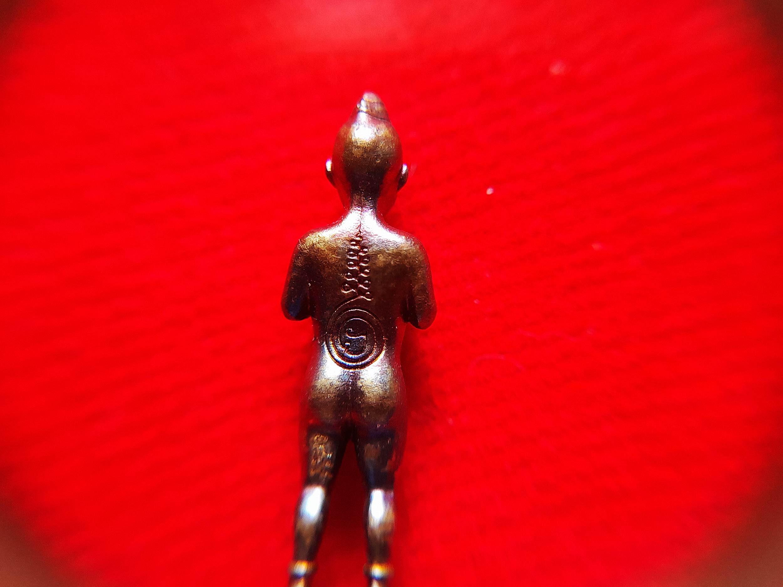 กุมาร หนูนุ้ย (ขนาดพกพา มีกำไลที่ข้อมือ) พิธีใหญ่ รุ่นแรก วัดโมคลาน จ.นครศรีธรรมราช ปี2565 เนื้อโลหะบรอนซ์ สีไทเทเนียม รุ้ง งานระดับจิ้วเวอร์รี่ #รับประกันแท้ - (แถมของพิเศษเสกในพิธี ลูกปัดมหาเสน่ห์+ดอกบานไม่รู้โรย)