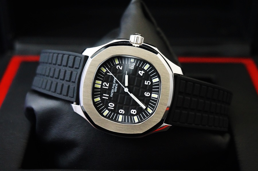 นาฬิกา Patek Philippe Aquanaut หน้าปัดสีดำ สายยาง เกรด Mirror สวยอย่างมีสไตล์