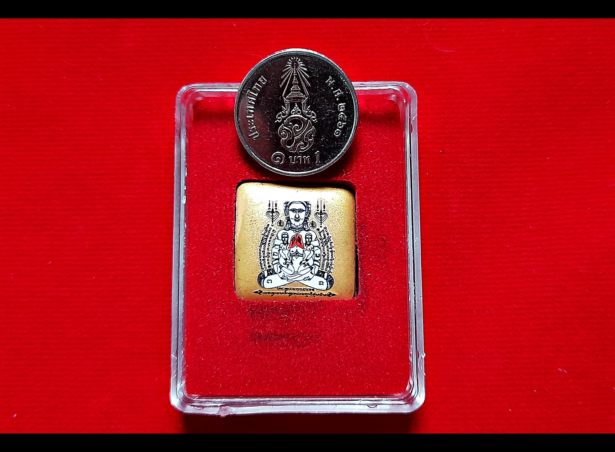 ล็อกเก็ตเล็ก ฉากทอง โครตขุนแผน ยันต์นะอกแตก นางล้อม หลังแม่กำเนิด บรรจุมวลสาร+ตะกรุด2ดอก (อานุภาพโชคลาภ ค้าขาย เมตตา เส่นห์) ปี2564 #รับประกันแท้