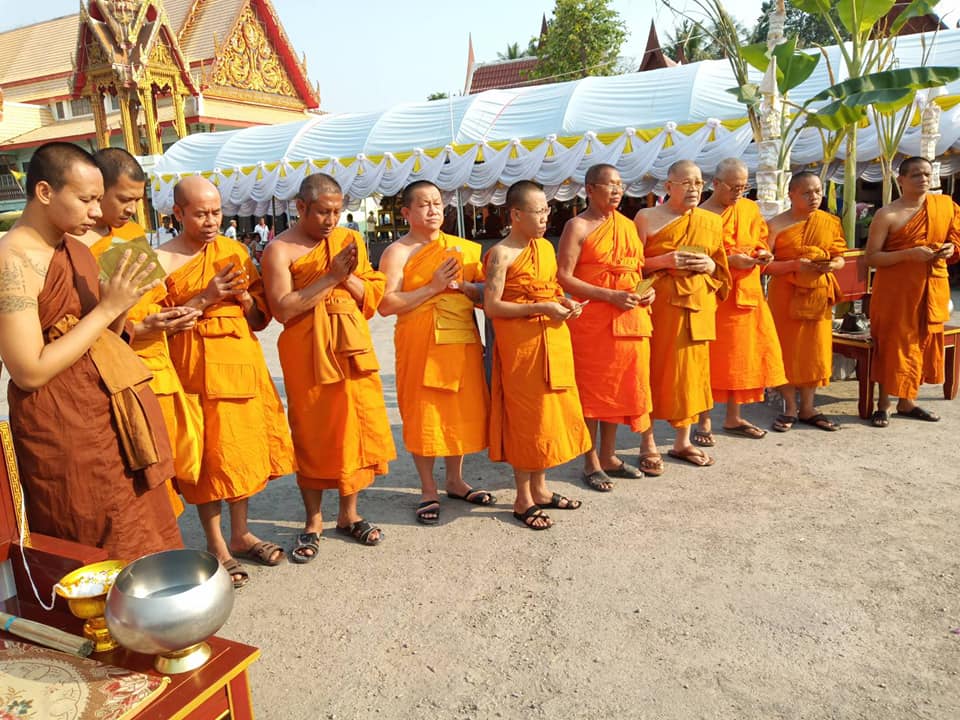 รูปภาพ สี หลวงพ่อกวย วัดโฆสิตาราม(วัดบ้านแค) (ขนาดตั้งบูชา 11x15นิ้ว) พร้อมใส่กรอบ ปี2562 #รับประกันแท้ -- #พิธีดีมากดวงจิตหลวงพ่อกวยมาเสกให้เอง