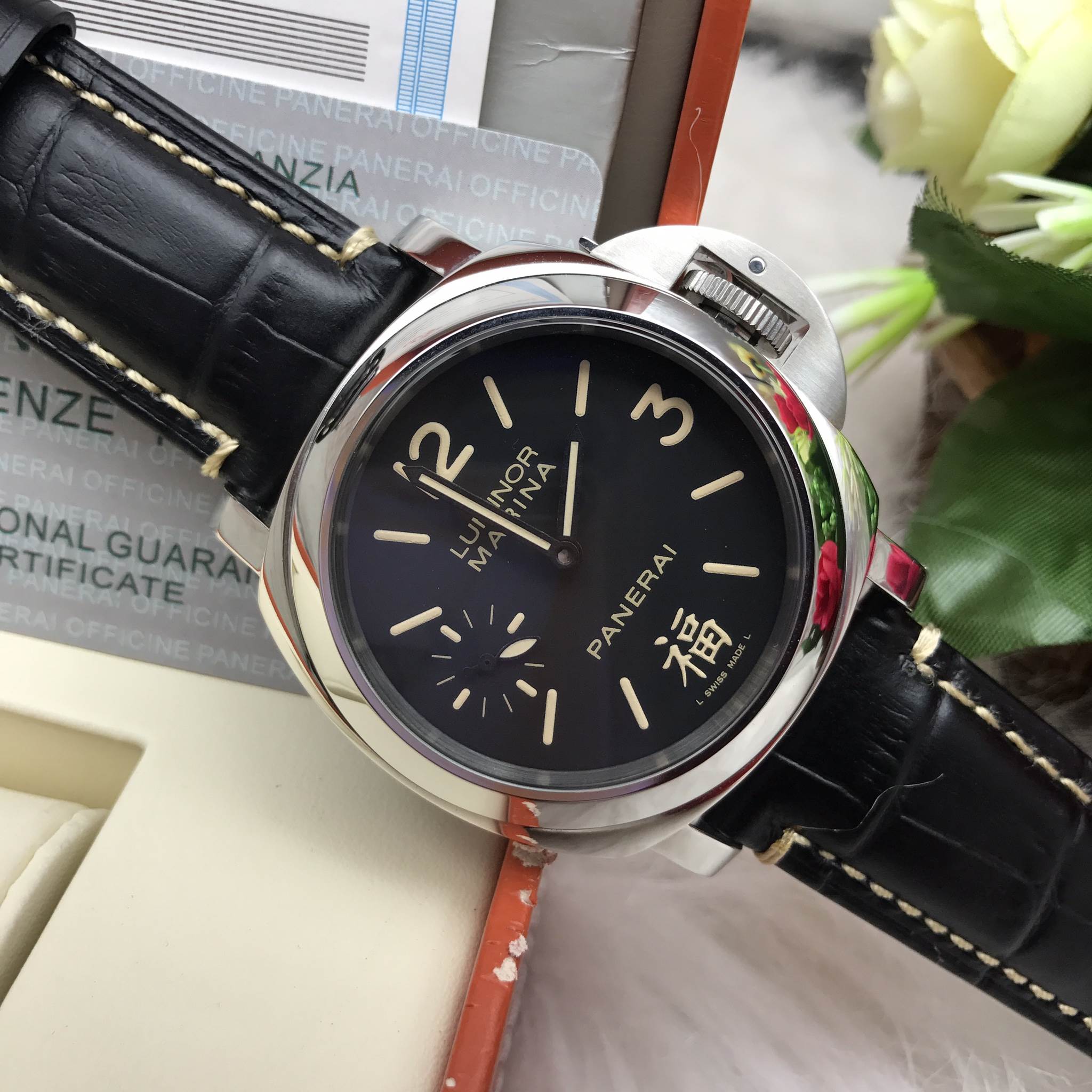 นาฬิกา Panerai รุ่น Luminor Marina (Pam 366) สีเงิน สายหนังสีดำ