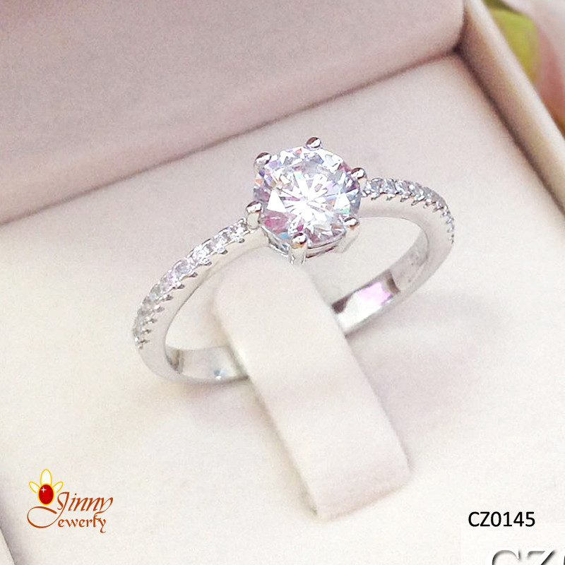 แหวนเงินแท้ หัวชู ประดับเพชร cz หุ้มแบบ 4 หนามเตย งานสวยละเอียด