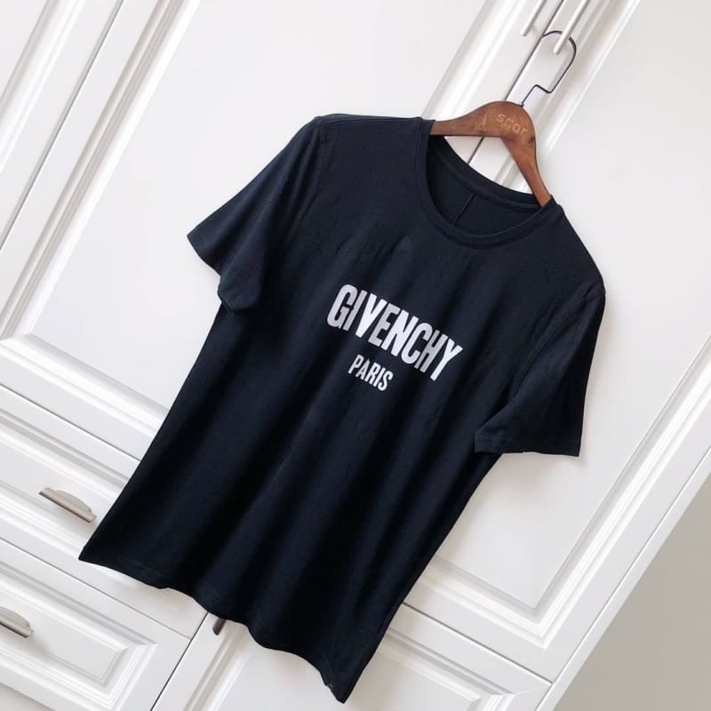 เสื้อยืด given มีหลายสี