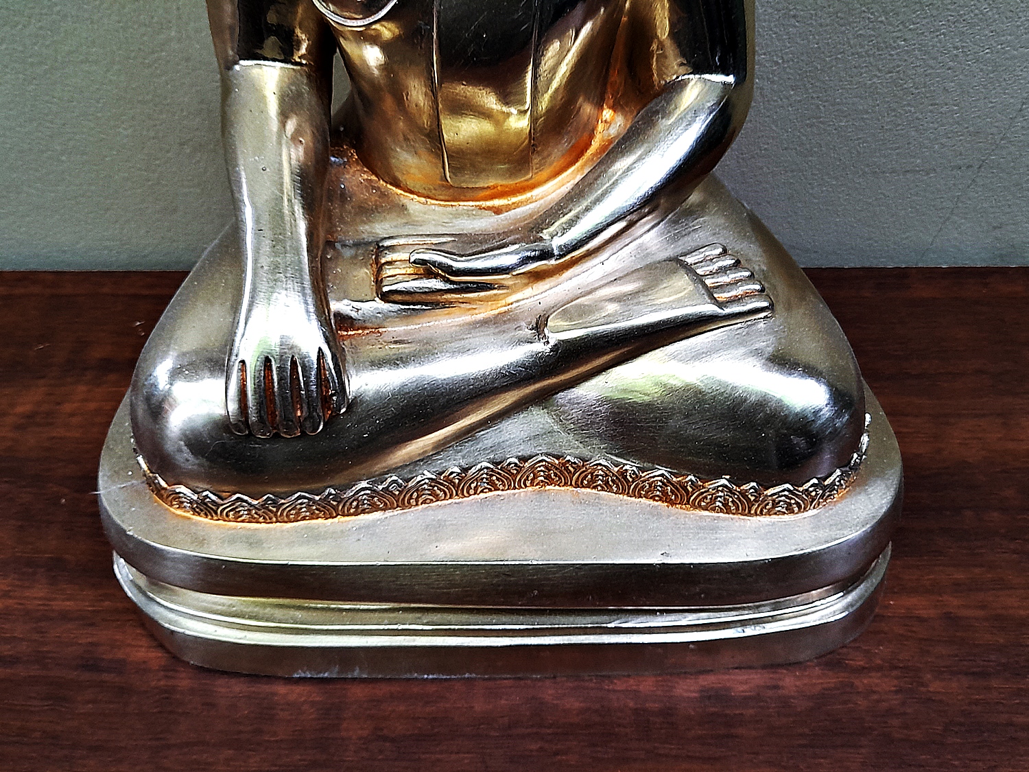 รูปหล่อ หลวงพ่อสำเร็จศักสิทธิ์ (องค์ขนาดใหญ่ ขนาดตั้งบูชา หน้าตัก9.9นิ้ว ฐานกว้าง12นิ้ว ลึก8.8นิ้ว สูง16นิ้ว) ปี2563 #รับประกันแท้ - เนื้อทองเหลืองผสมชนวน ใต้ฐานยันต์โสฬสหนุนเสริมดวง