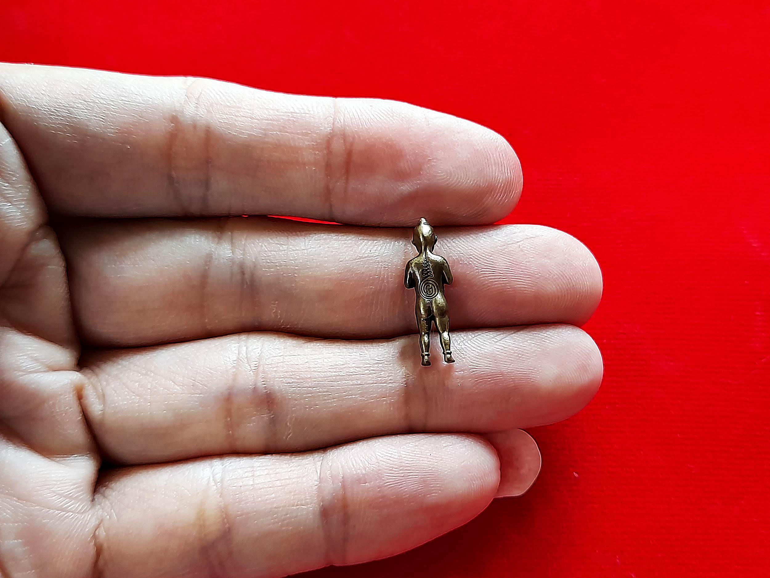 กุมาร หนูนุ้ย (ขนาดพกพา มีกำไลที่ข้อมือ) พิธีใหญ่ รุ่นแรก วัดโมคลาน จ.นครศรีธรรมราช ปี2565 เนื้อโลหะบรอนซ์รมดำ งานระดับจิ้วเวอร์รี่ #รับประกันแท้ - (สมนาคุณของแถมพิเศษเสกในพิธี ลูกปัดมหาเสน่ห์+ดอกบานไม่รู้โรย)