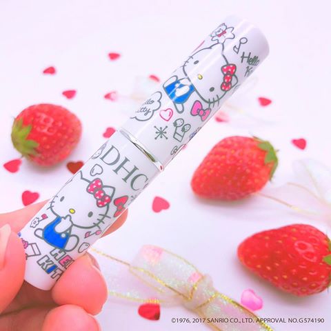 DHC Medicated Lip Cream Hello Kitty 1.5g ลิปบำรุงริมฝีปากคุณภาพเยี่ยมขายดีอันดับ 1 ในญี่ปุ่น ให้ความชุ่มชื้นและบำรุงให้ริมฝีปากไม่คล้ำ ชนะเลิศรางวัลThe Best cosmetics award