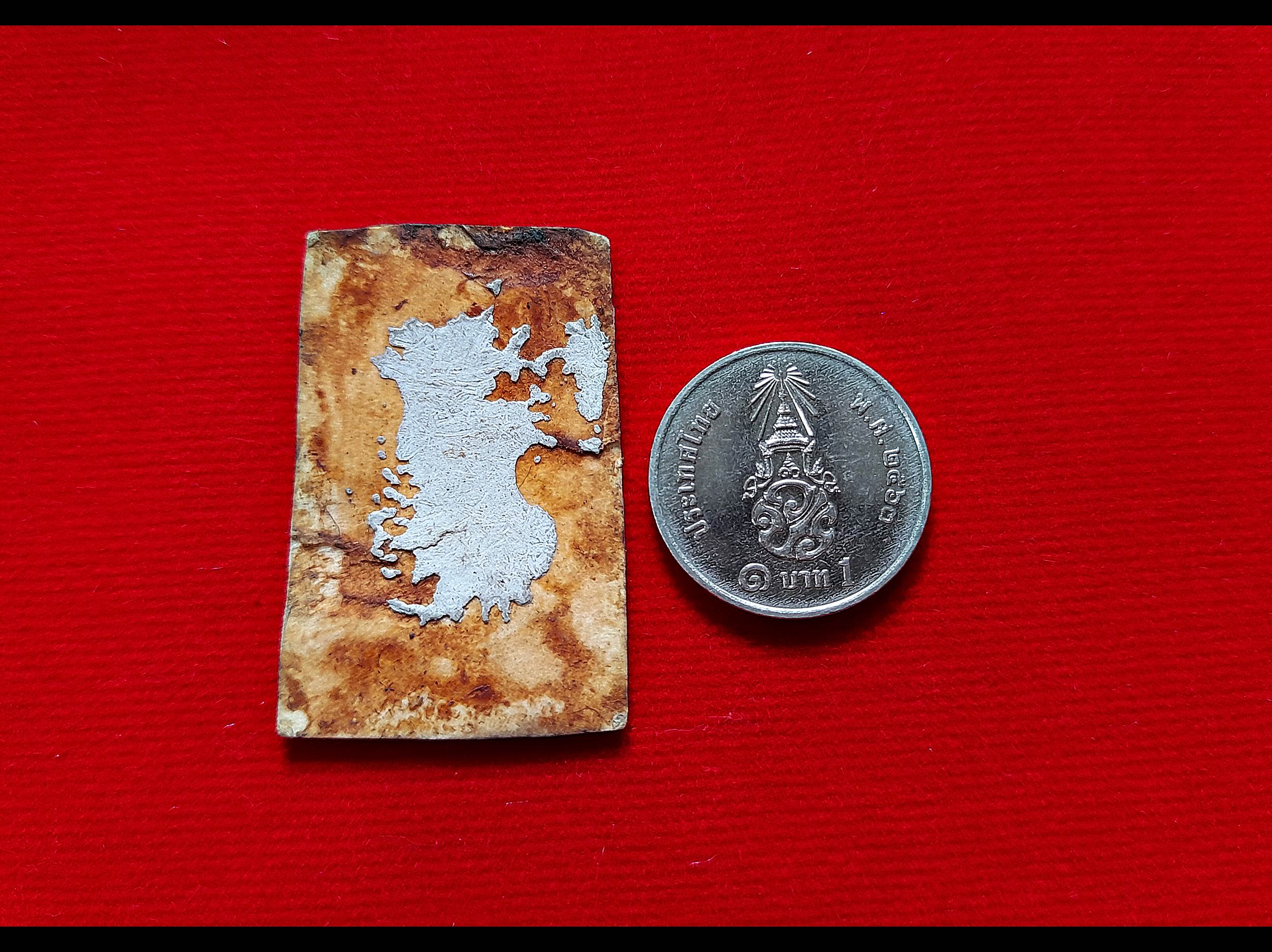 รูปภาพ หลวงพ่อยุงยุทธ วัดเขาไม้แดง จ.ชลบุรี #รับประกันแท้และทัน (ขาวดำ เต็มองค์)