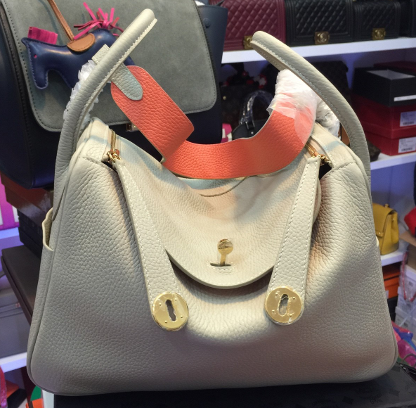 กระเป่า hm lindy togo leather 2 tone 30 cm สีขาวข้างในสีส้ม