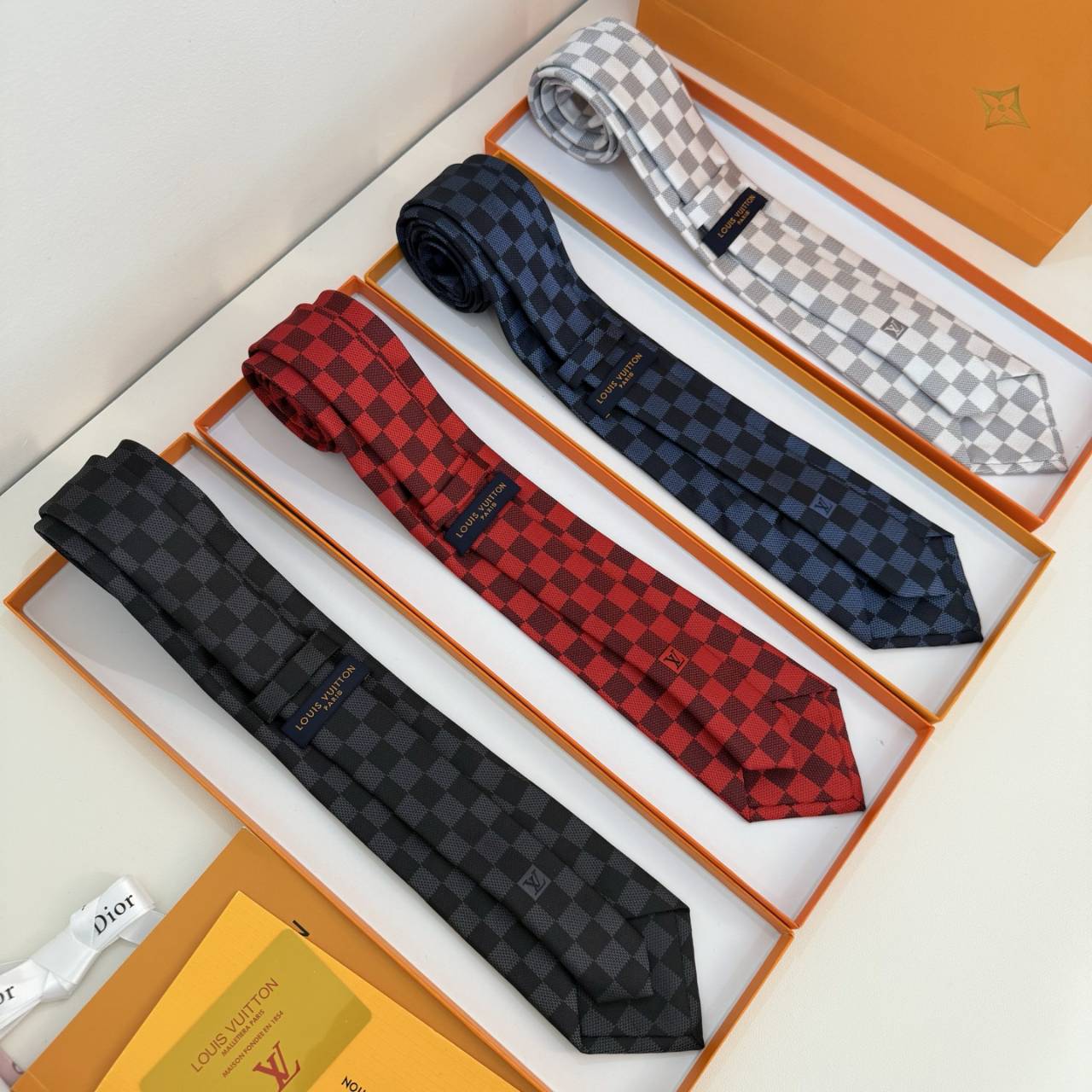 เนคไท lv necktie