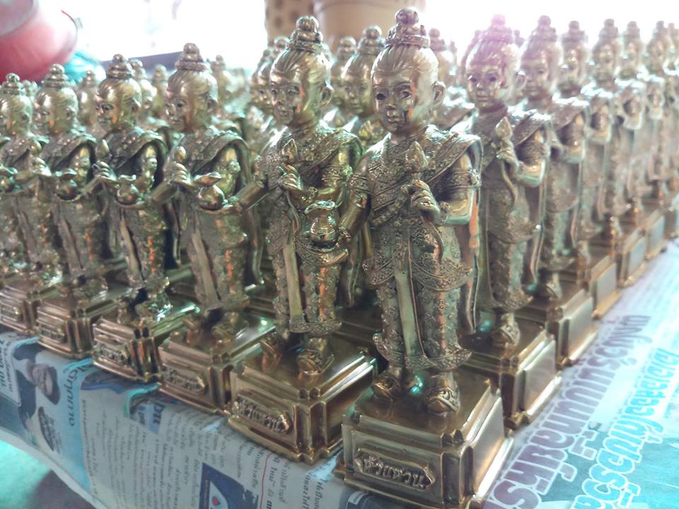 กุมารเทพ กุมาร-กุมารี หัวแก้ว-หัวแหวน เนื้อโลหะทองเหลืองขัดเงา (สูง6นิ้ว กว้าง2นิ้ว) หลวงพ่อหนุน วัดพุทธโมกข์ ปลุกเสก