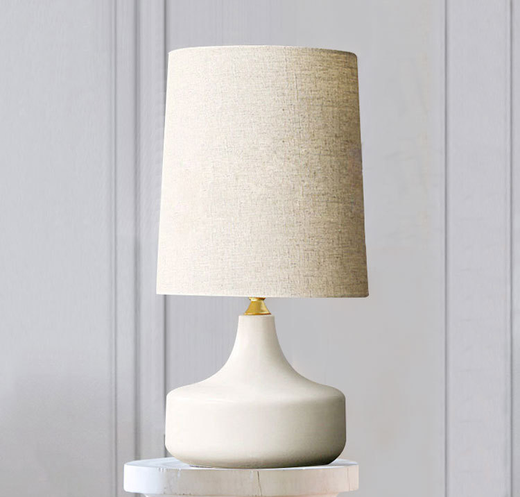 โคมไฟตั้งโต๊ะฐานเซรามิกทรงขวดน้ำเต้า โป๊ะผ้าทรงกระบอกสูง สไตล์มินิมอล-สแกนดิเนเวียน [JY-033]
